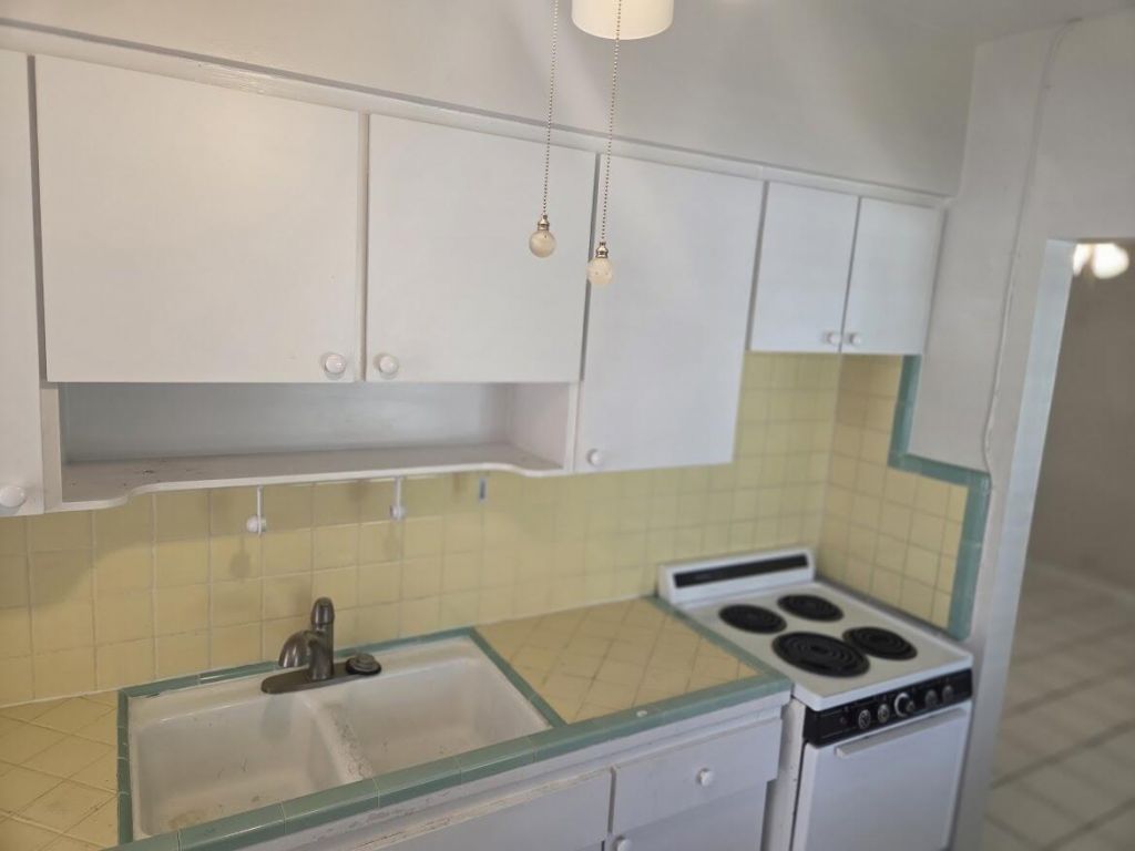 1152 Bayview Drive, Unit 1152, Fort Lauderdale, FL 33304 Photo