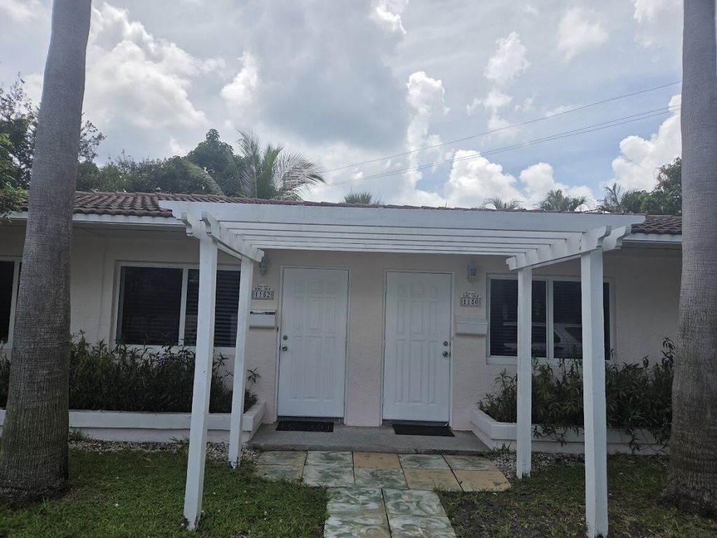 1152 Bayview Drive, Unit 1152, Fort Lauderdale, FL 33304 Photo