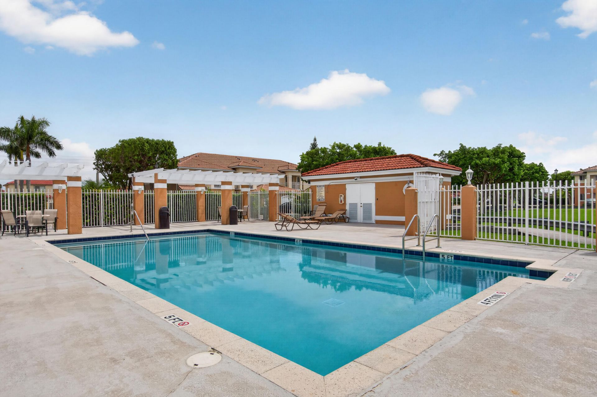 5732 SW 162nd Pass, Unit 5732, Miami, FL 33193 Photo