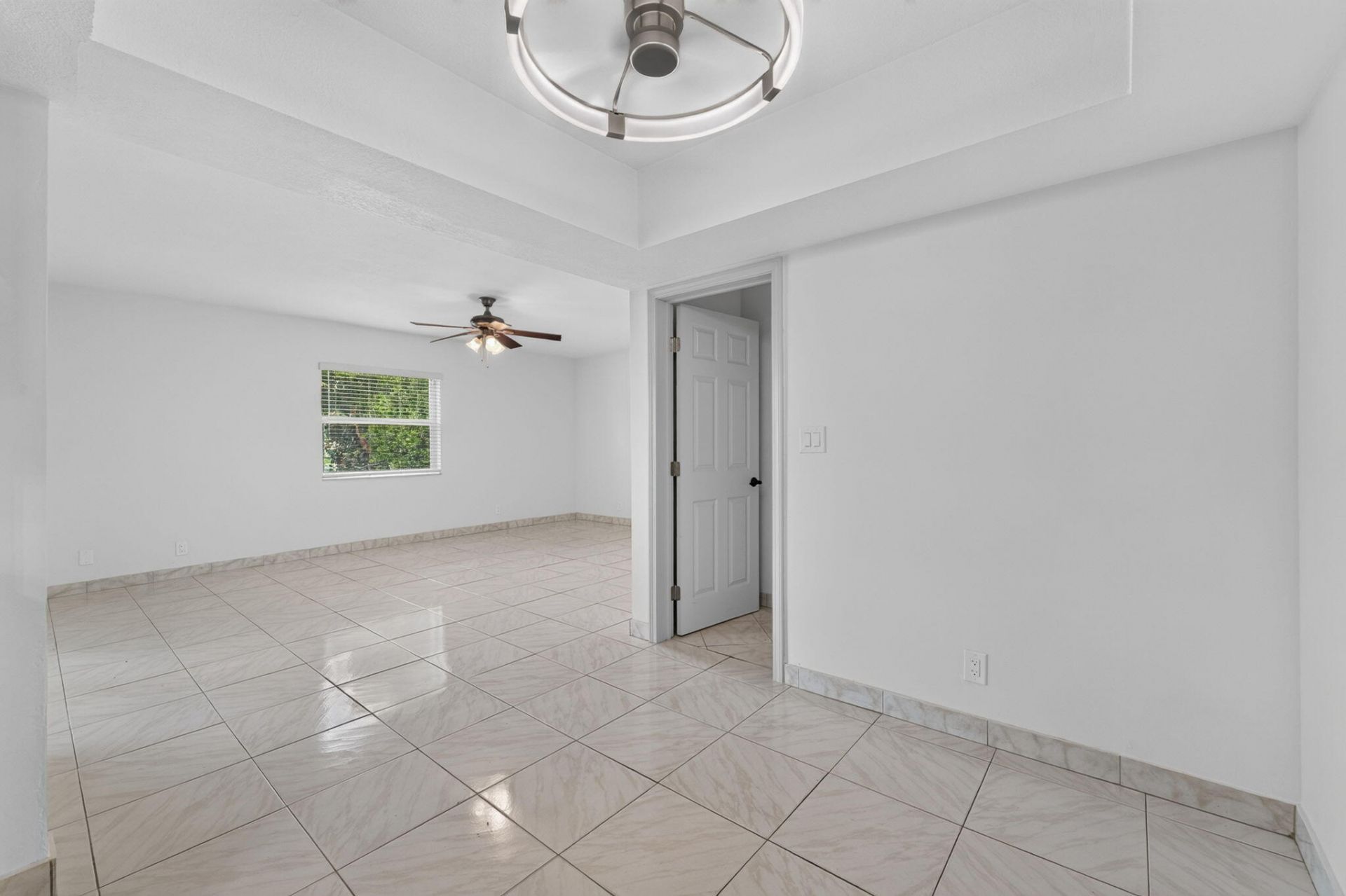 905 NW 133rd Avenue, Sunrise, FL 33325 Photo
