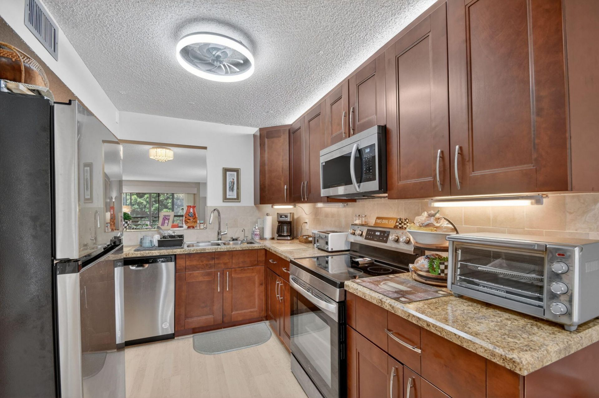 10173 Mangrove Drive, Unit 204, Boynton Beach, FL 33437 Photo