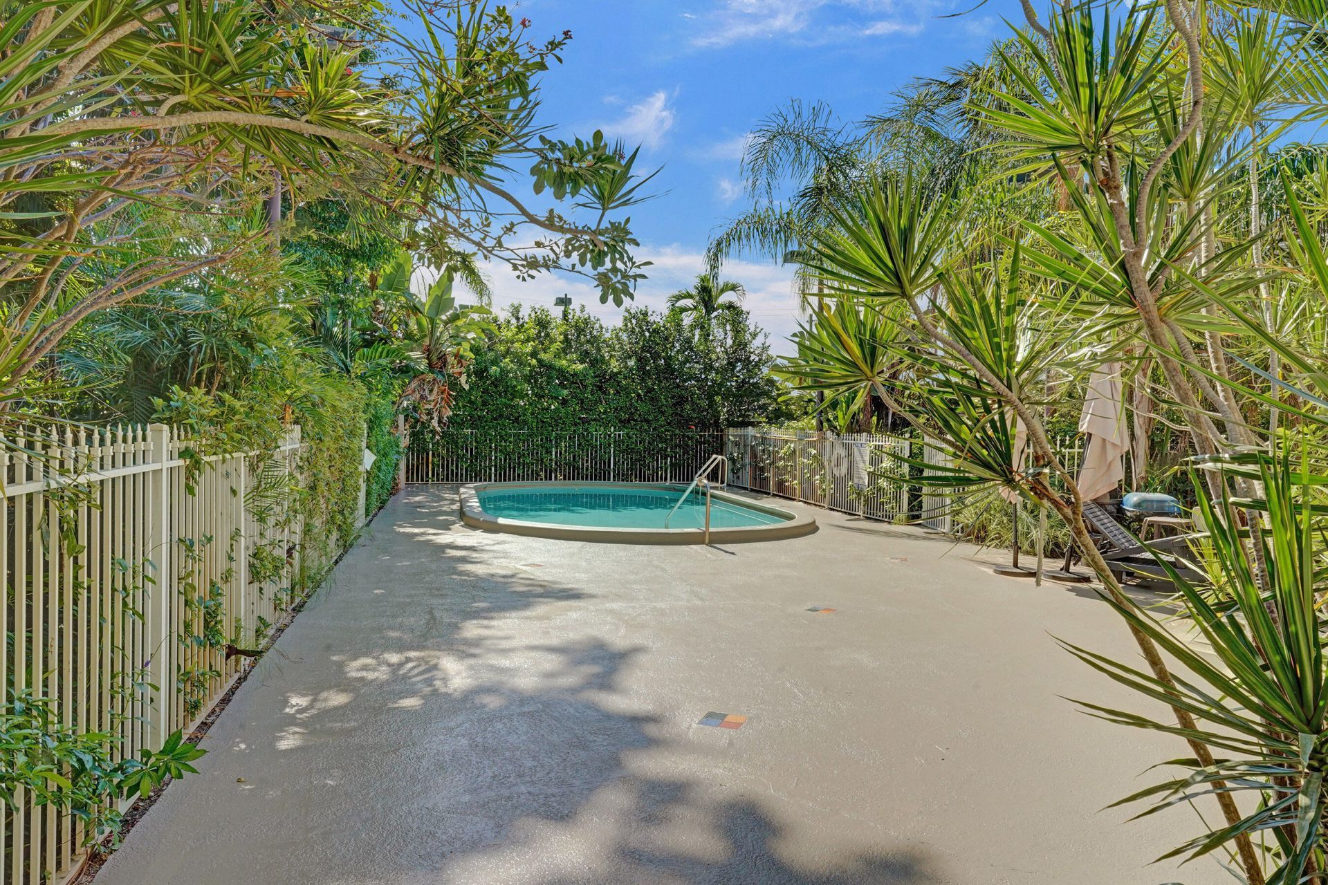 1423 Holly Heights Drive, Unit 12, Fort Lauderdale, FL 33304 Photo