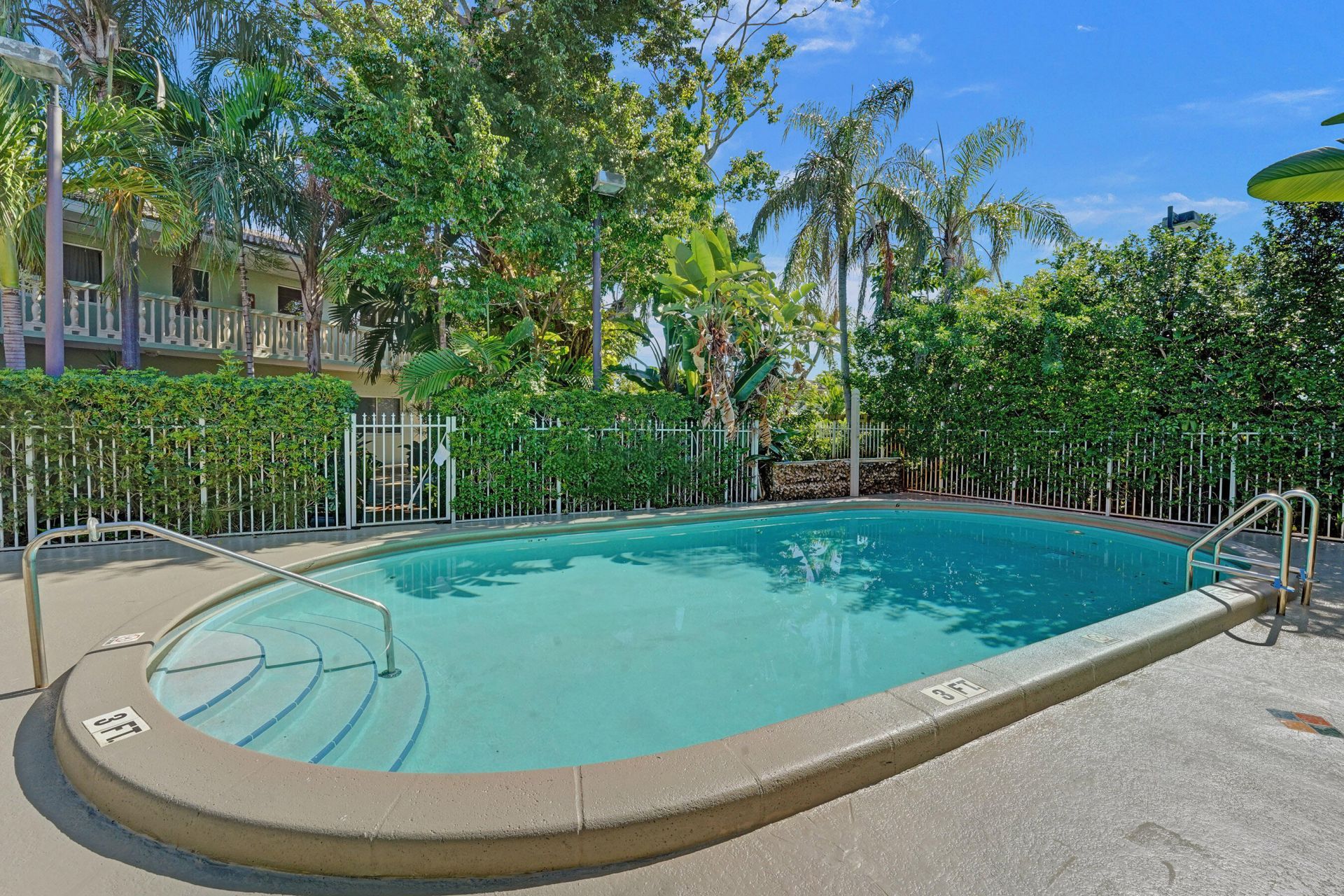 1423 Holly Heights Drive, Unit 12, Fort Lauderdale, FL 33304 Photo