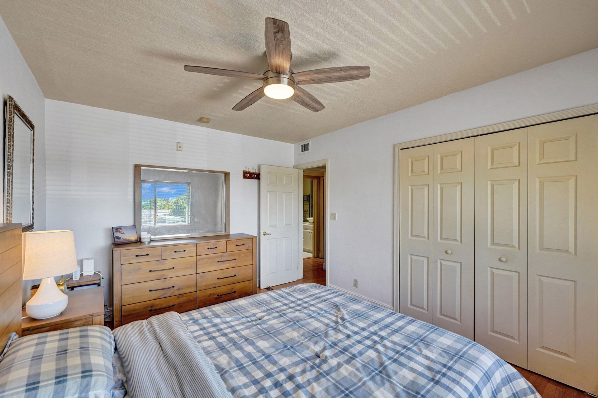 1423 Holly Heights Drive, Unit 12, Fort Lauderdale, FL 33304 Photo