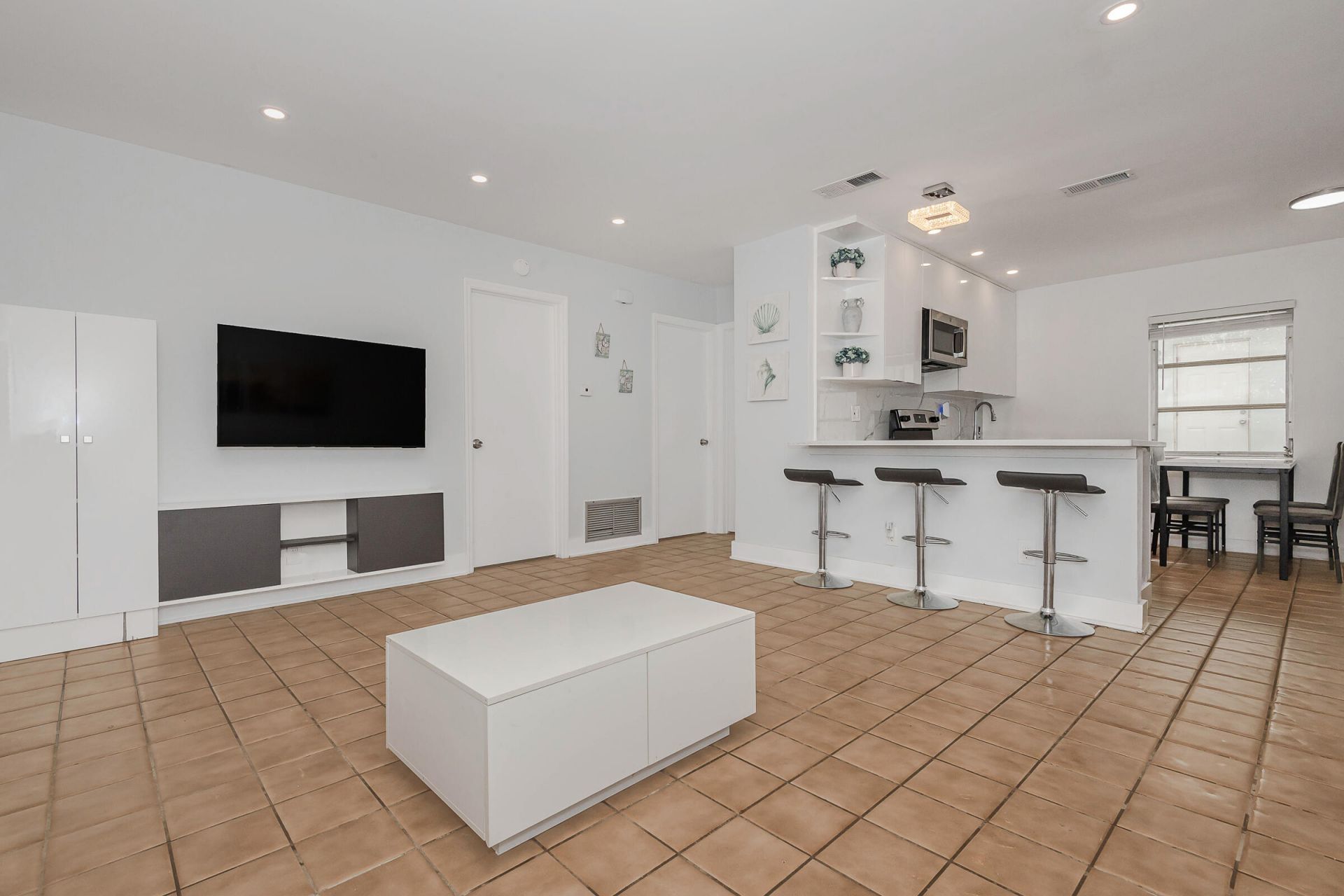 2275 SE 6th Street, Unit 2, Pompano Beach, FL 33062 Photo