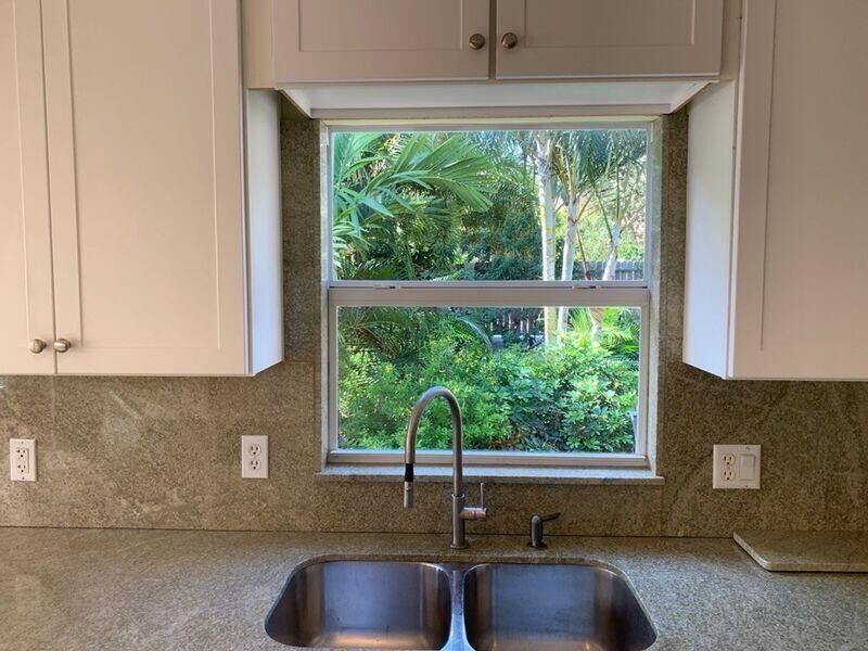 215 S Ocean Breeze, Lake Worth Beach, FL 33460 Photo