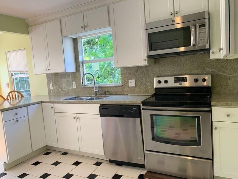 215 S Ocean Breeze, Lake Worth Beach, FL 33460 Photo