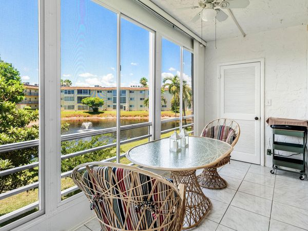 721 LORI Drive, Unit 208, Palm Springs, FL 33461