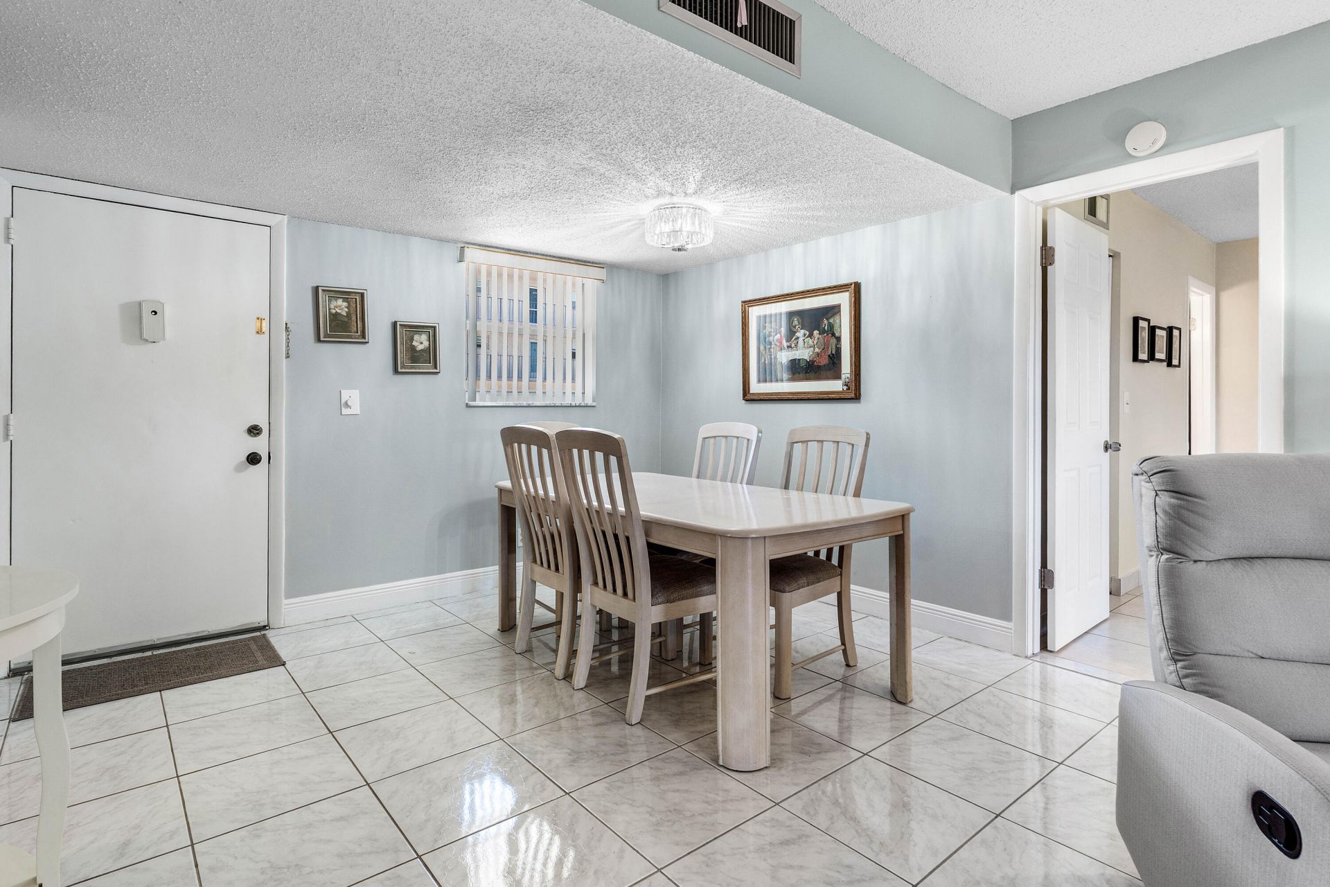 721 Lori Drive, Unit 208, Palm Springs, FL 33461 Photo