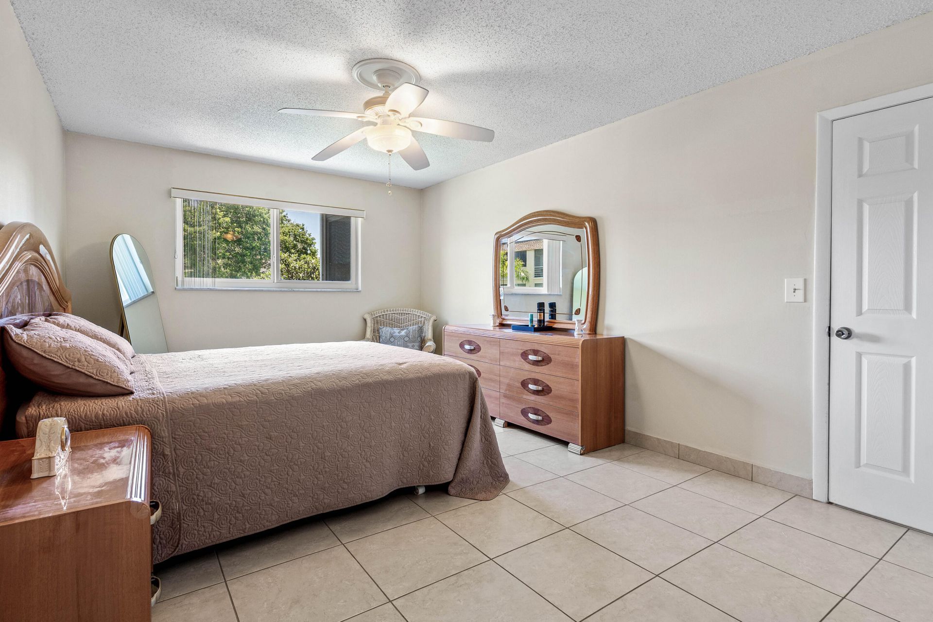 721 Lori Drive, Unit 208, Palm Springs, FL 33461 Photo