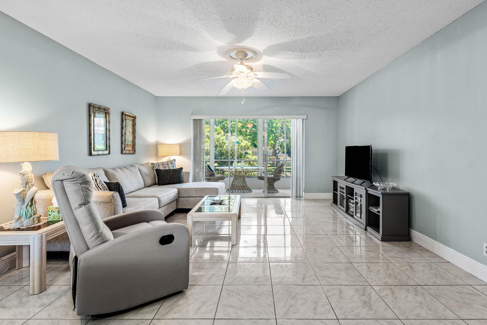 721 Lori Drive, Unit 208, Palm Springs, FL 33461 Photo