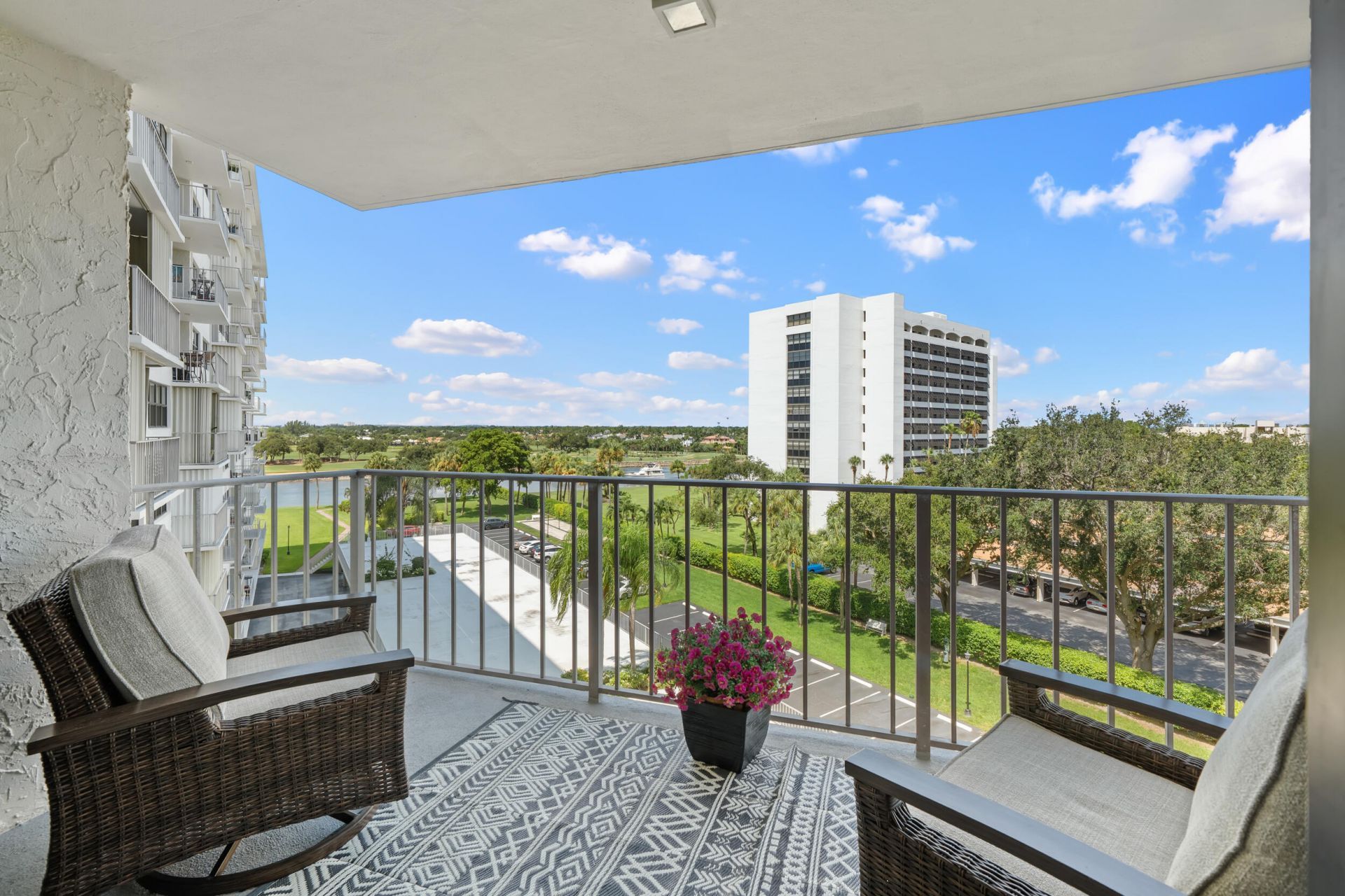 336 Golfview Road, Unit 614, North Palm Beach, FL 33408 Photo