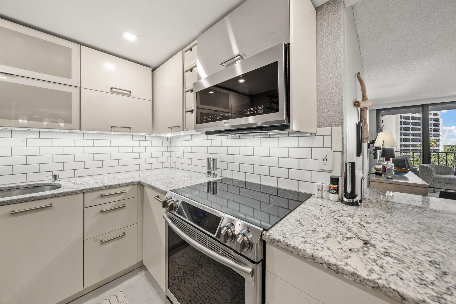 336 Golfview Road, Unit 614, North Palm Beach, FL 33408 Photo