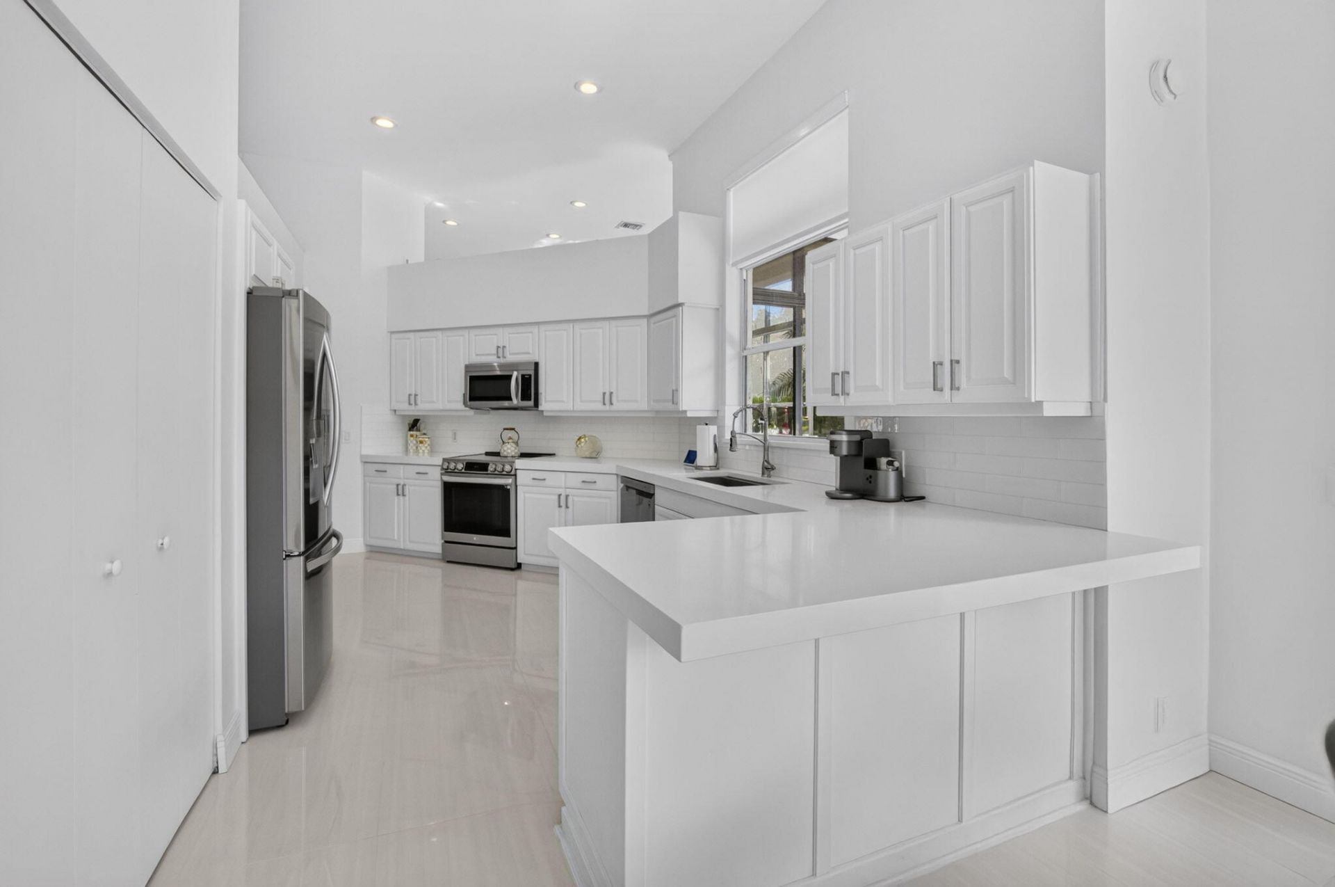 6356 NW 25th Way, Boca Raton, FL 33496 Photo