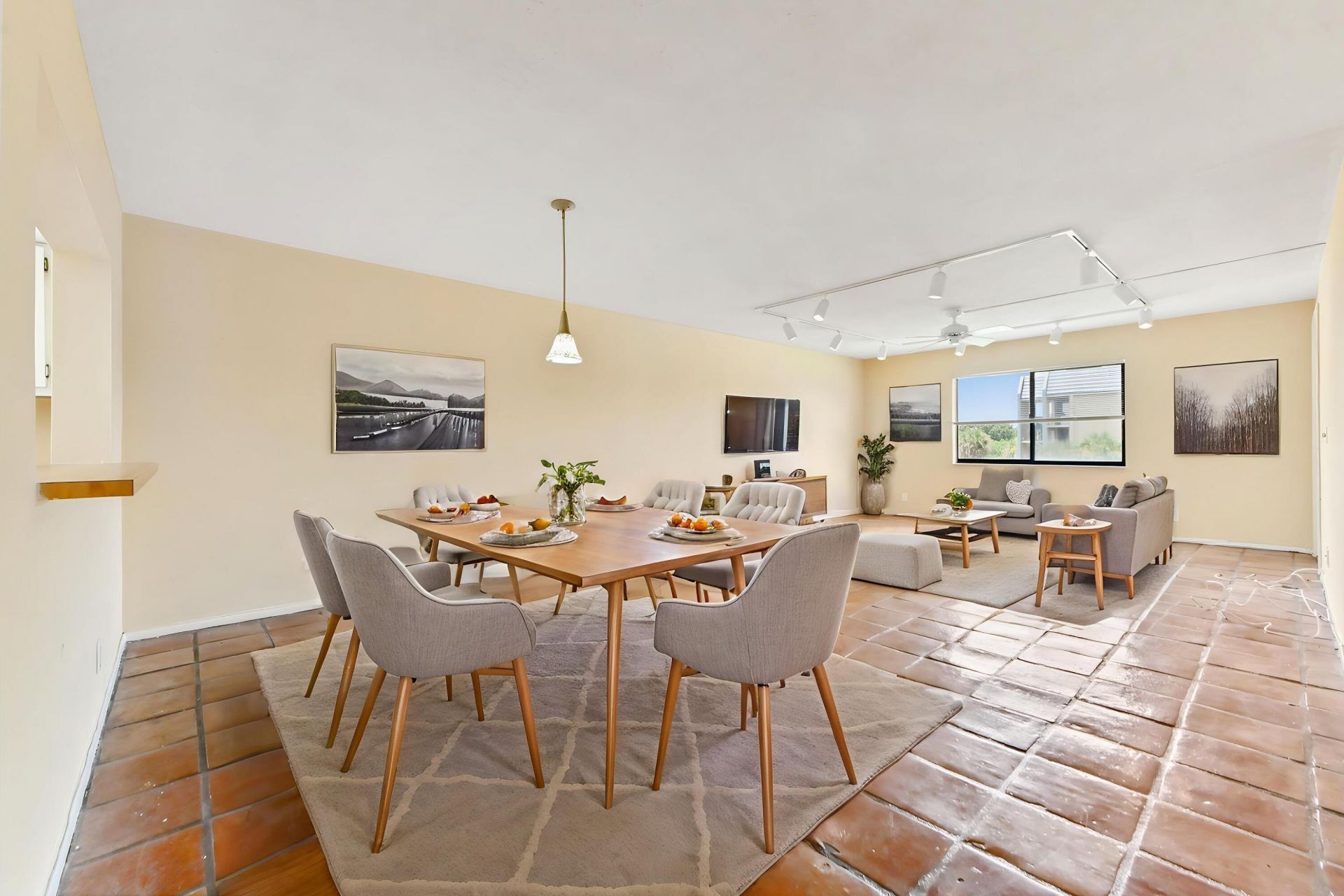 2820 Tennis Club Drive, Unit 401, West Palm Beach, FL 33417 Photo