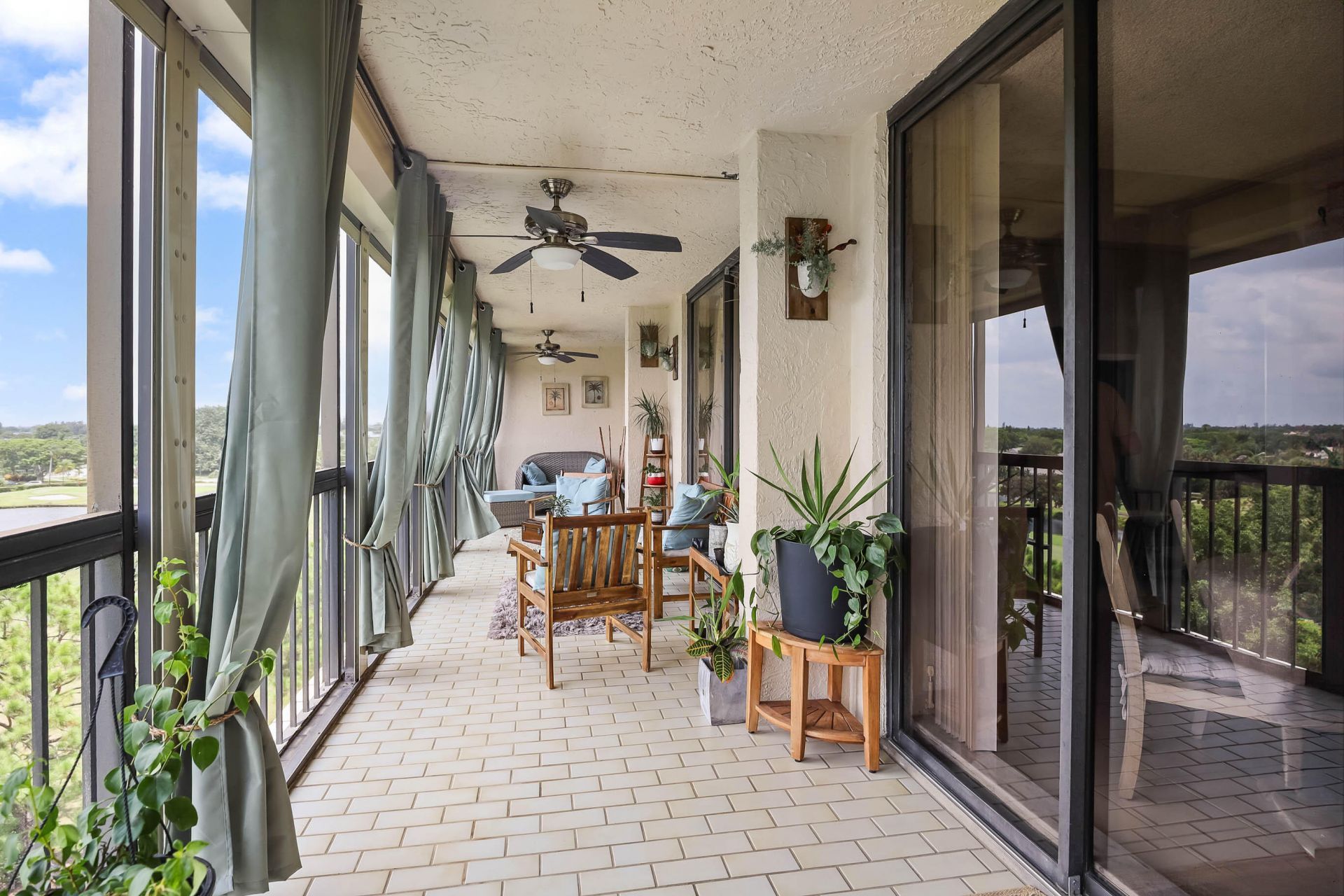 5279 S Fountains Drive S, Unit 703, Lake Worth, FL 33467 Photo