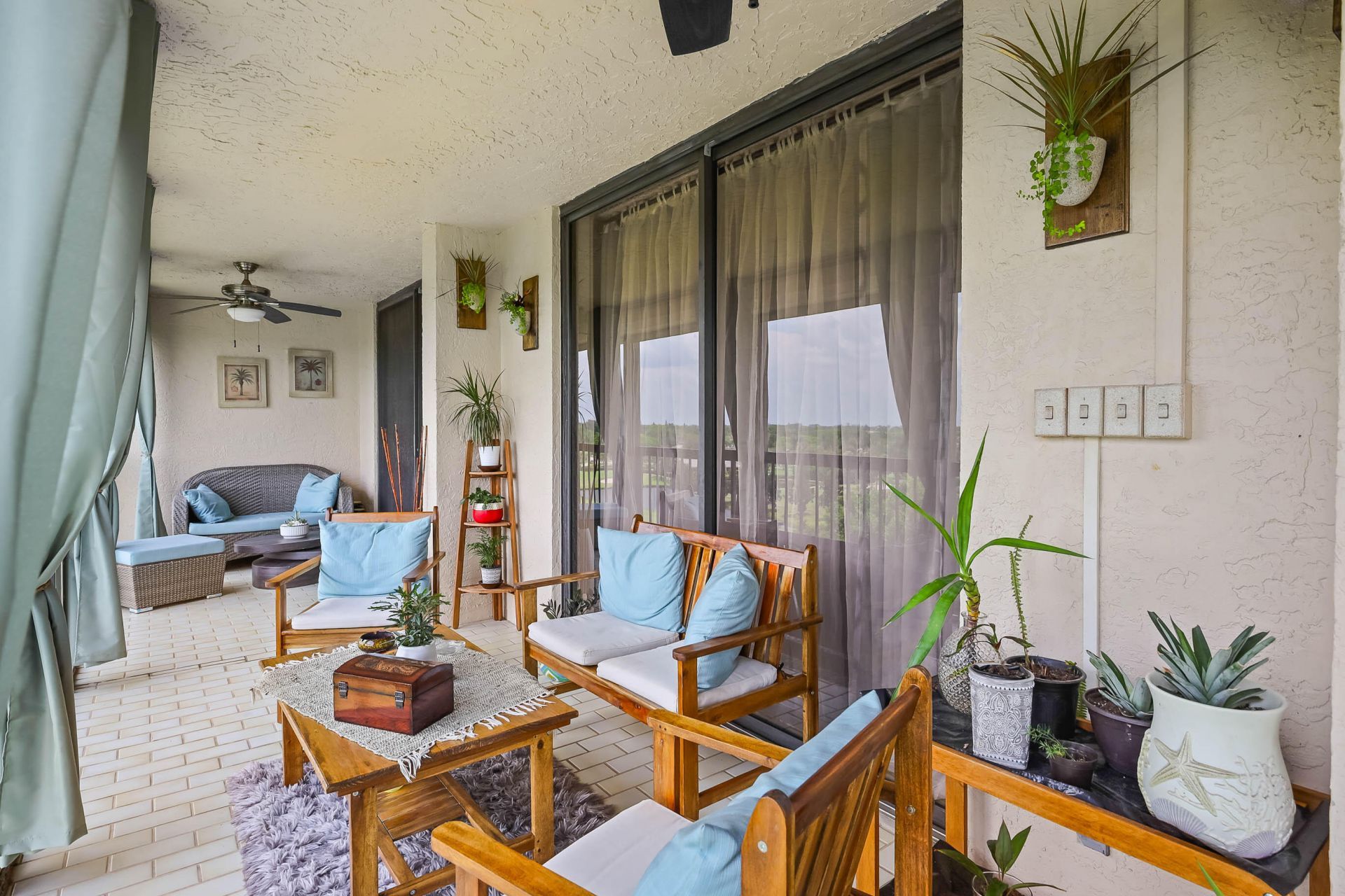 5279 S Fountains Drive S, Unit 703, Lake Worth, FL 33467 Photo