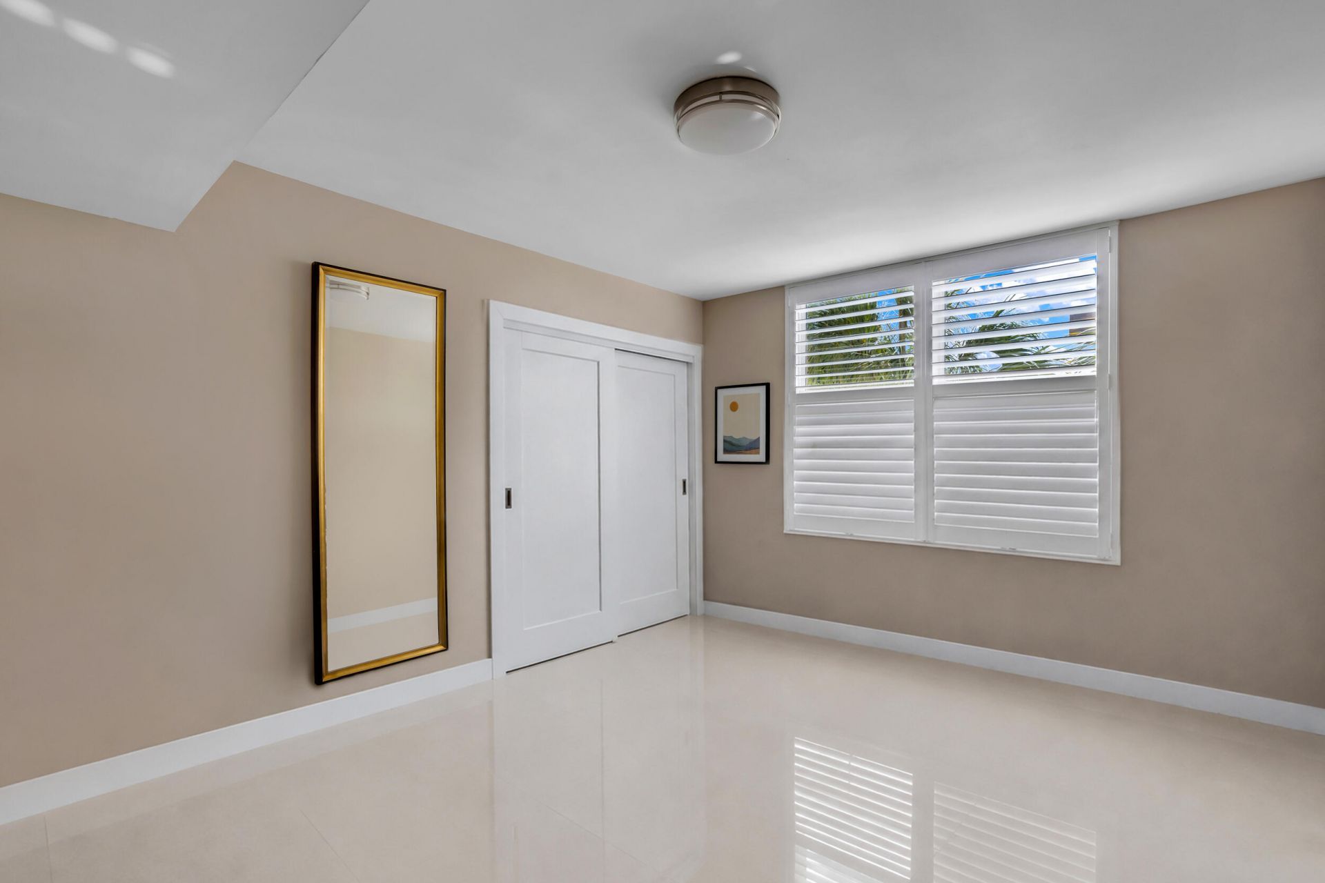 3930 Oaks Clubhouse Drive, Unit 401, Pompano Beach, FL 33069 Photo
