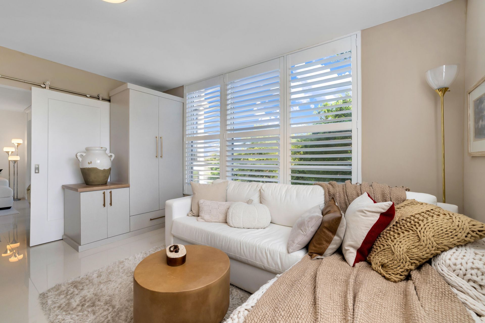 3930 Oaks Clubhouse Drive, Unit 401, Pompano Beach, FL 33069 Photo
