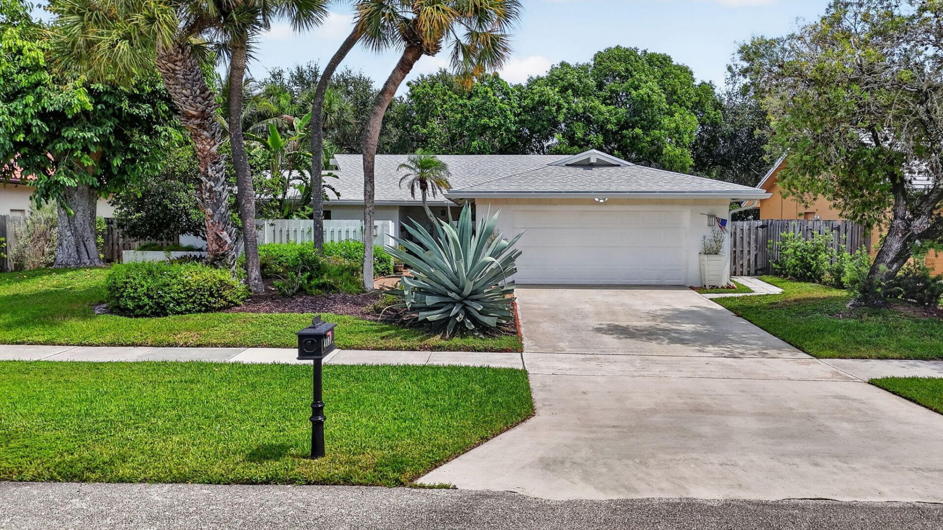 4899 Sugar Pine Drive, Boca Raton, FL 33487 Photo
