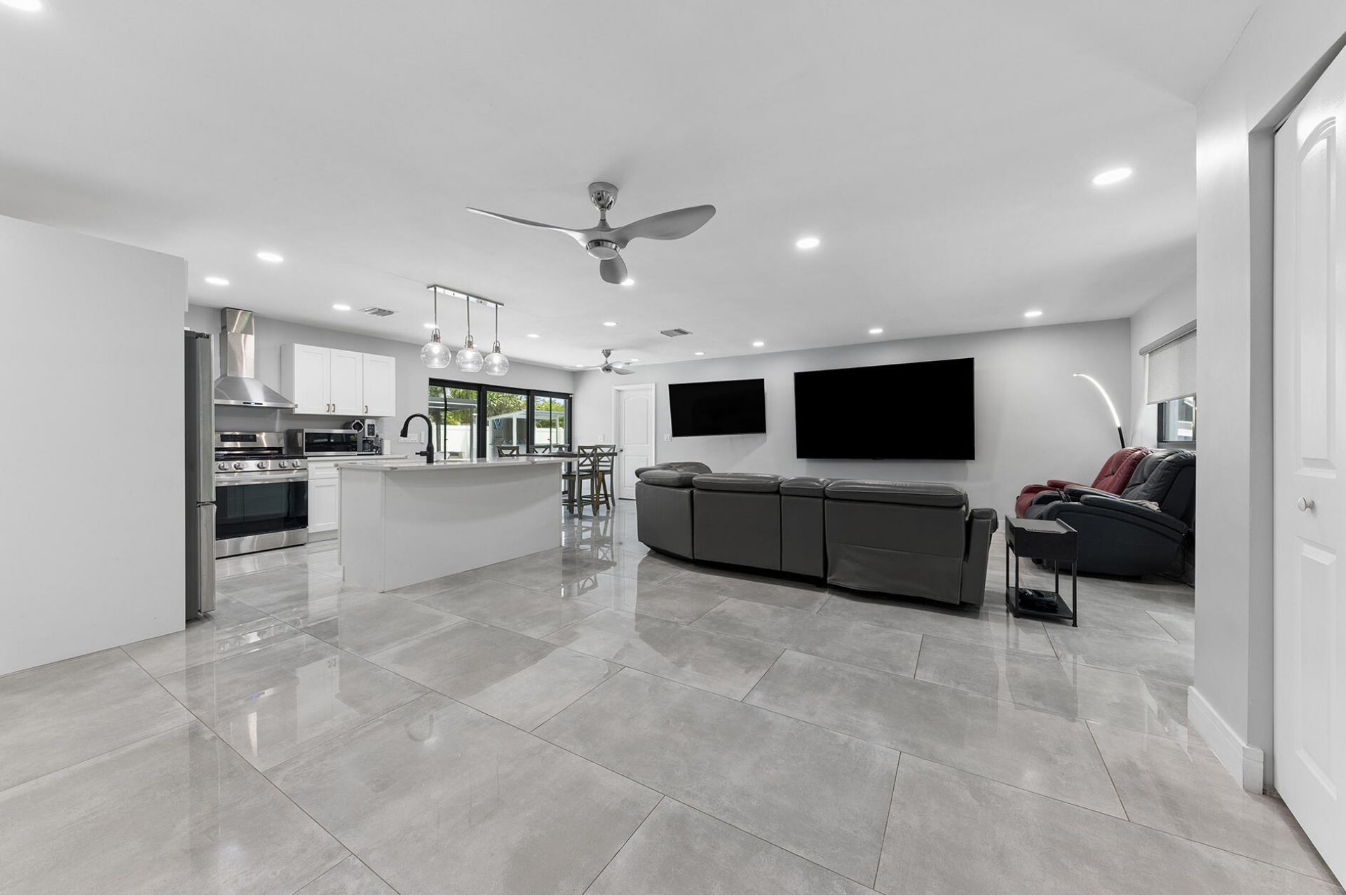 405 Chapel Hill Boulevard, Boynton Beach, FL 33435 Photo