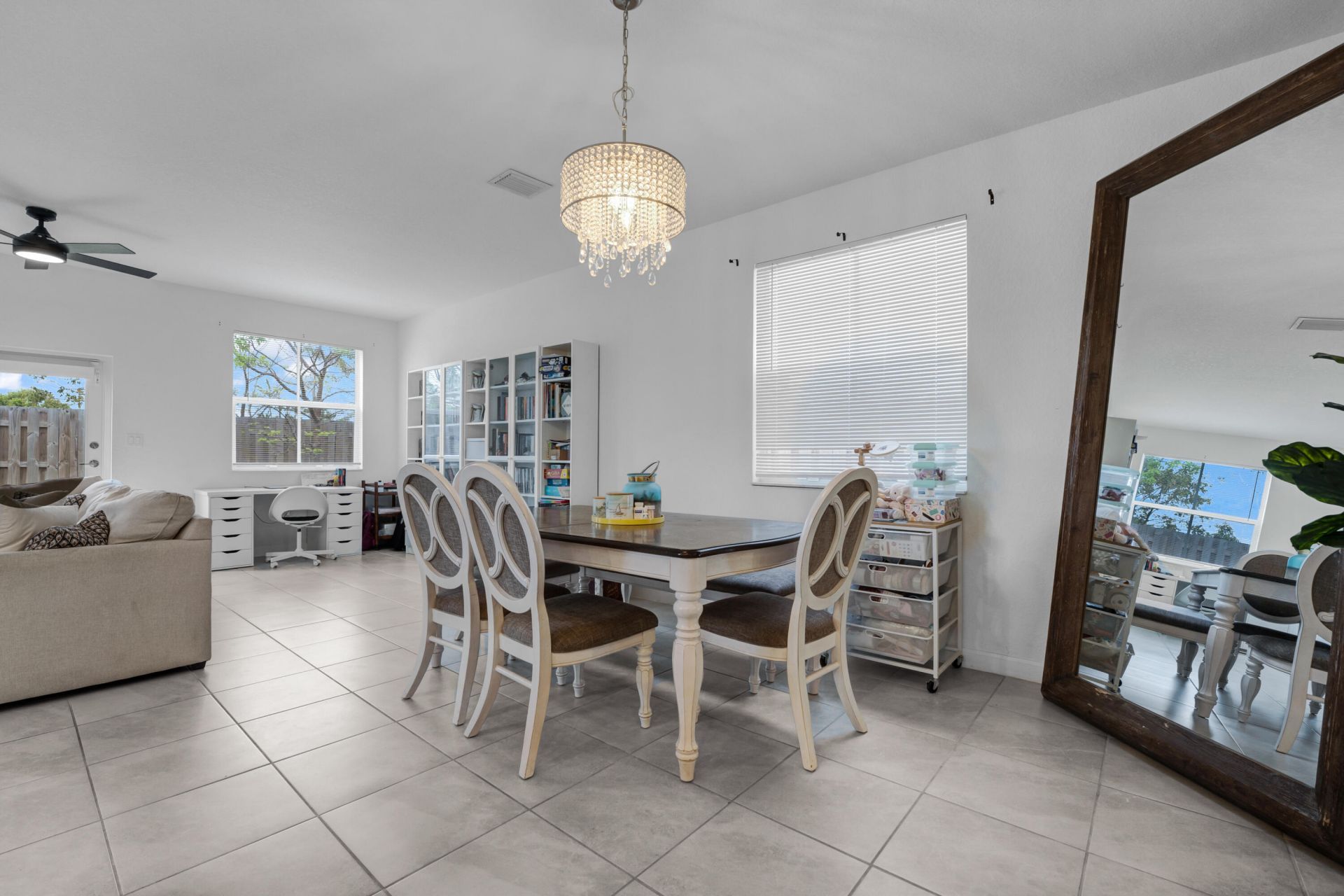 2409 NW 131st Circle, Miami, FL 33167 Photo