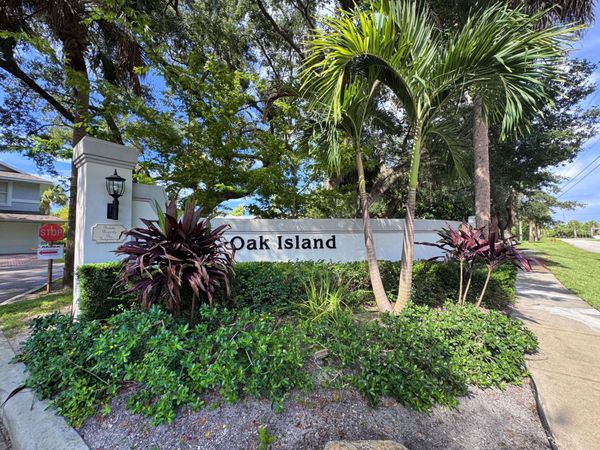 7340 35th Court, Vero Beach, FL 32967