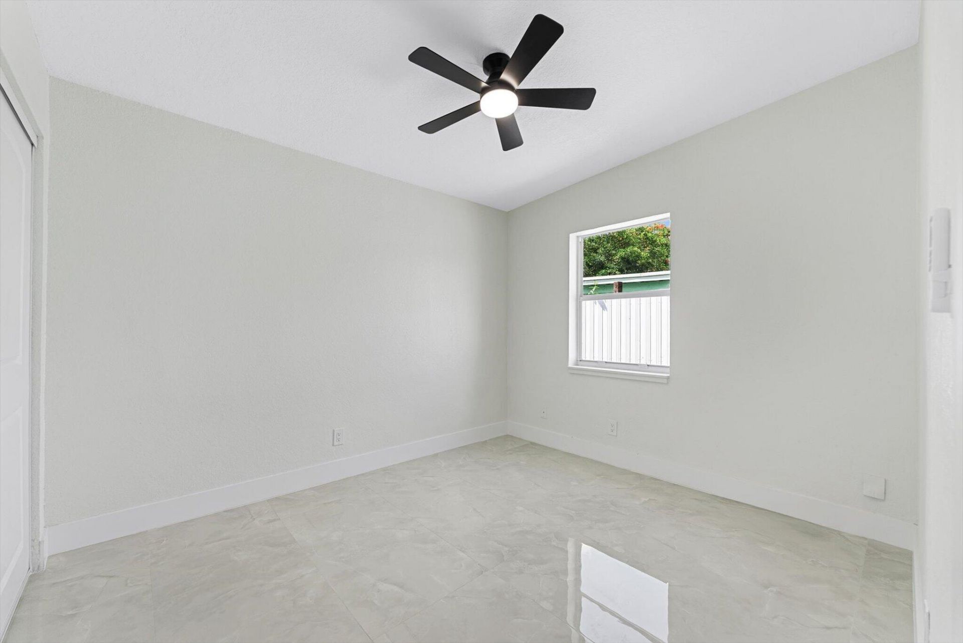 431 Ficus Tree Drive, Lantana, FL 33462 Photo