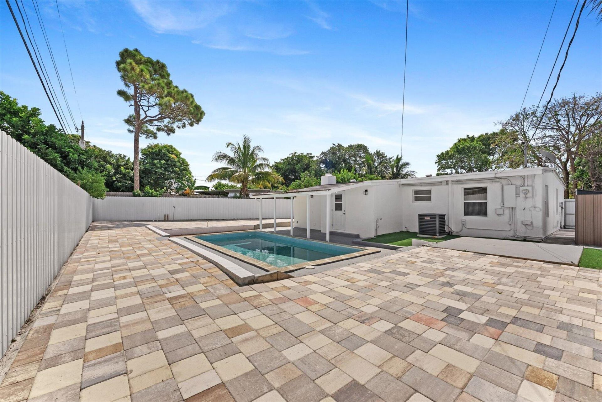 431 Ficus Tree Drive, Lantana, FL 33462 Photo