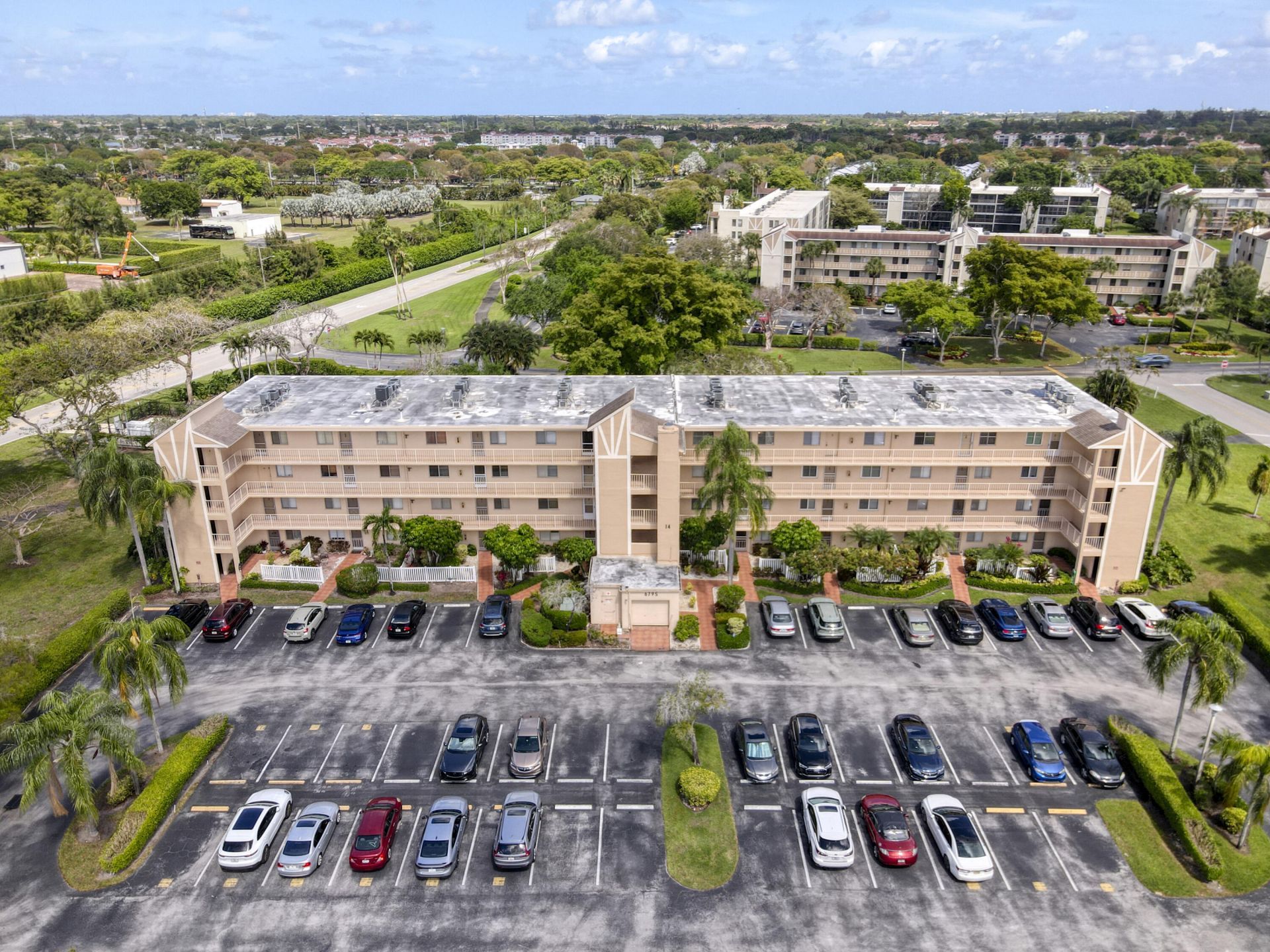 6795 Huntington Lane, Unit 406, Delray Beach, FL 33446 Photo