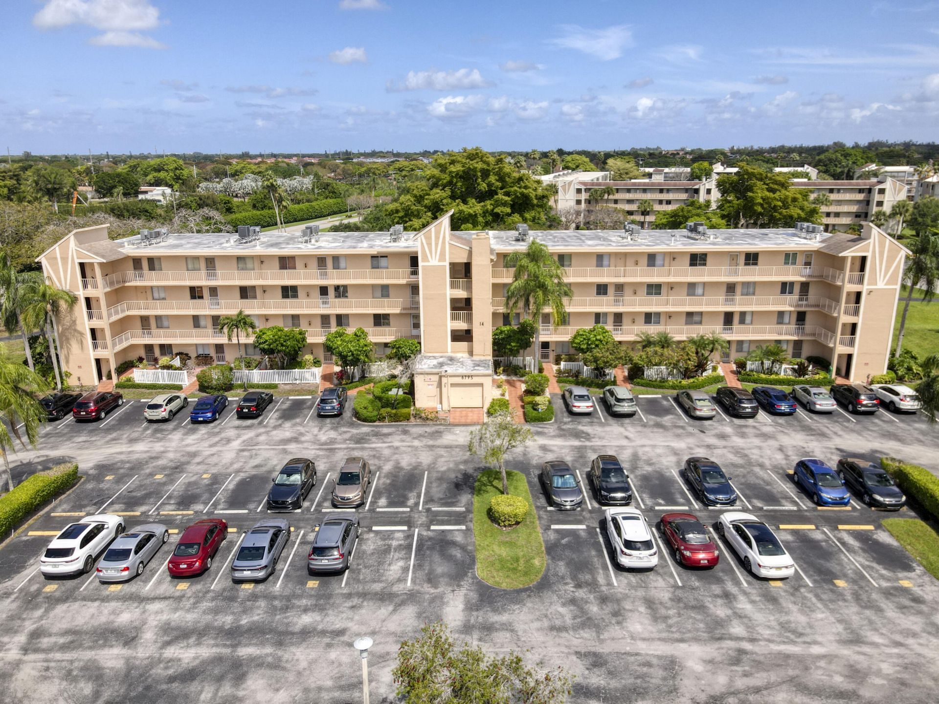 6795 Huntington Lane, Unit 406, Delray Beach, FL 33446 Photo