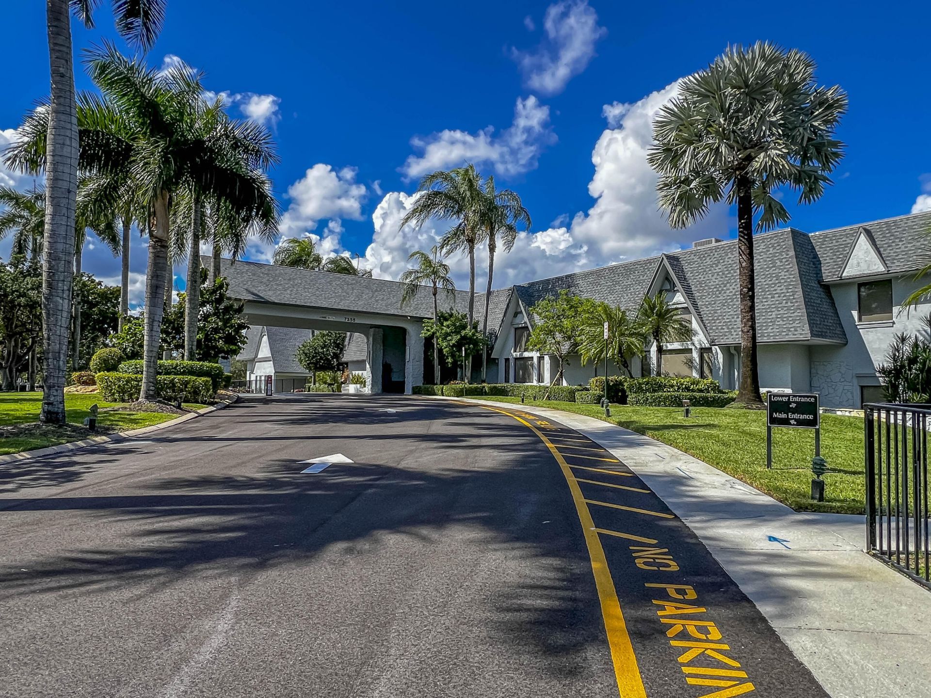 6795 Huntington Lane, Unit 406, Delray Beach, FL 33446 Photo