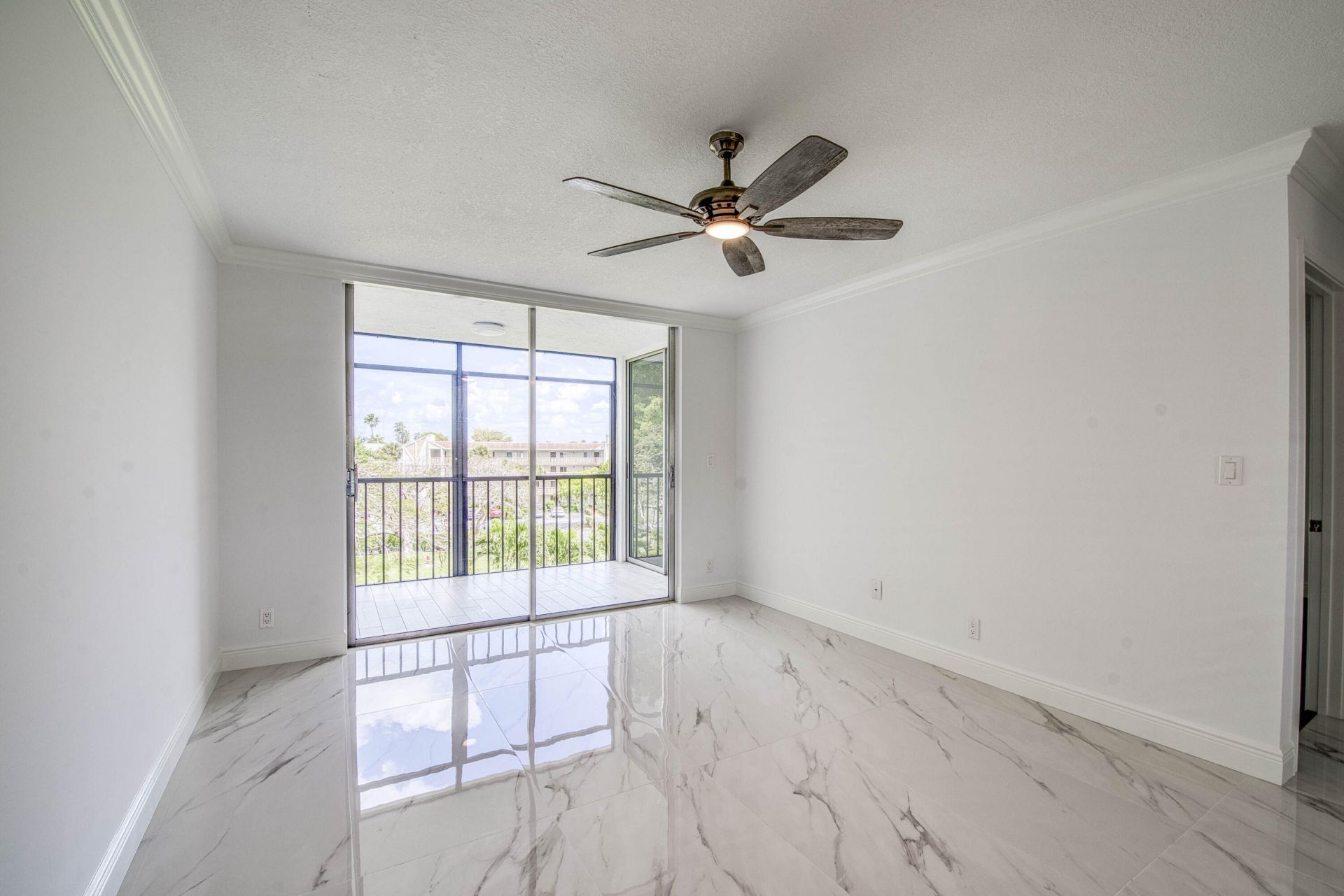 6795 Huntington Lane, Unit 406, Delray Beach, FL 33446 Photo