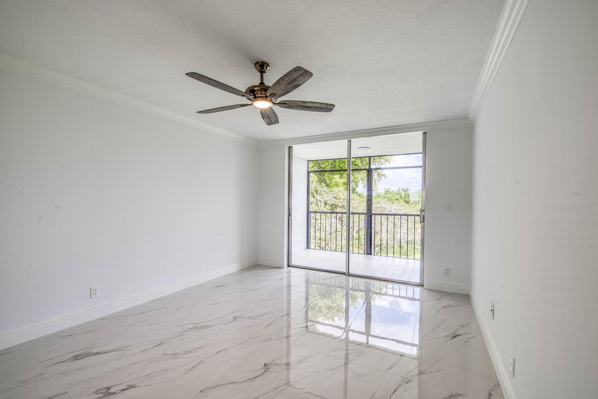 6795 Huntington Lane, Unit 406, Delray Beach, FL 33446 Photo