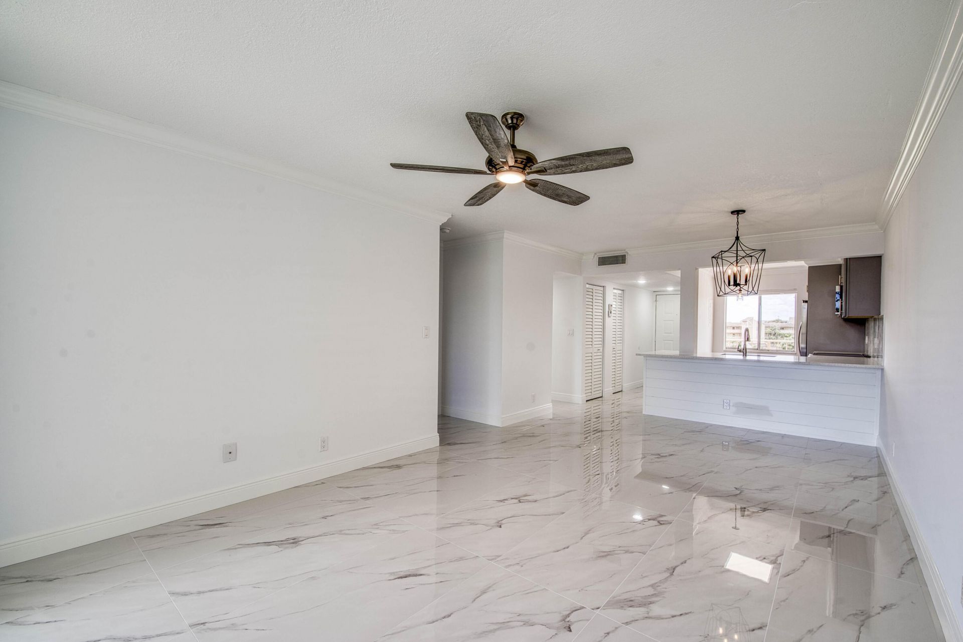 6795 Huntington Lane, Unit 406, Delray Beach, FL 33446 Photo