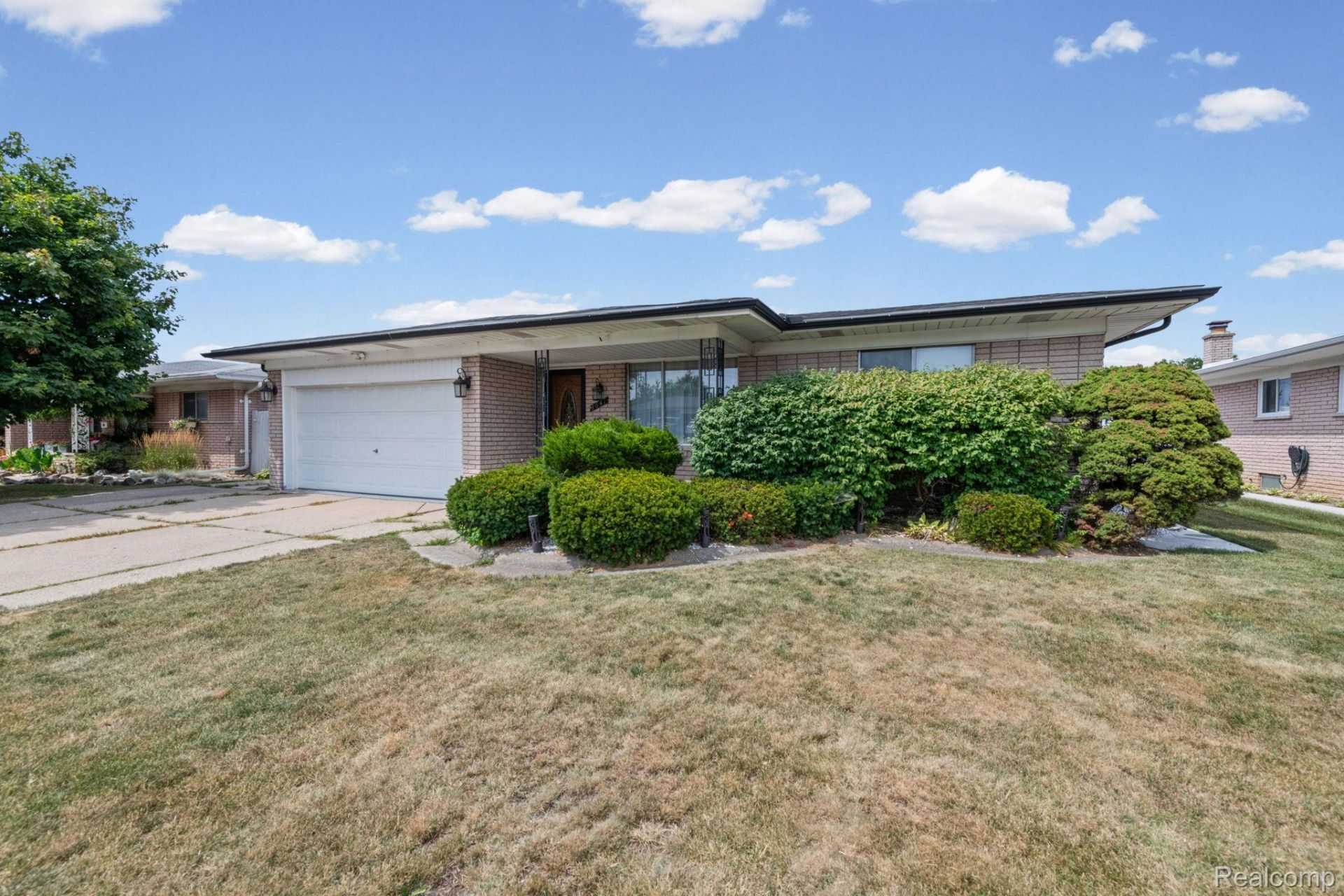 3647 Veronica Drive, Sterling Heights, Mi 48310 Main Photo