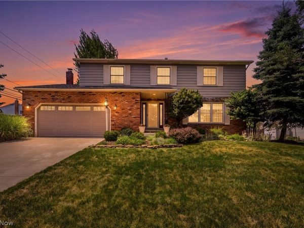 7000 Drexel Drive, Seven Hills, OH 44131