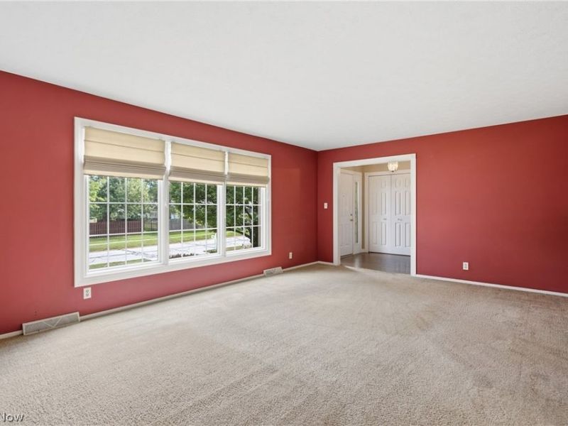 7000 Drexel Drive, Seven Hills, OH 44131 Photo 11