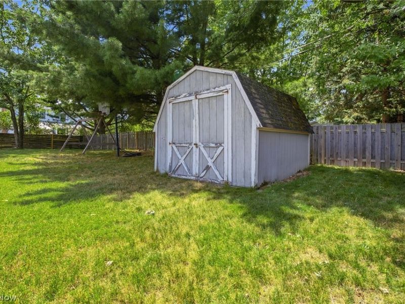 7000 Drexel Drive, Seven Hills, OH 44131 Photo 43