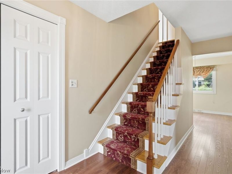 7000 Drexel Drive, Seven Hills, OH 44131 Photo 7