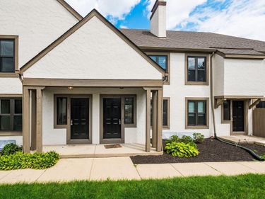 428 Edinburgh Road , Dublin, OH 43017