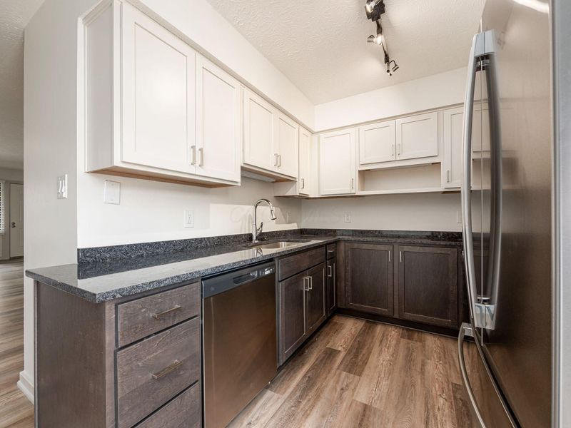 428 Edinburgh Road, Dublin, OH 43017 Photo 13