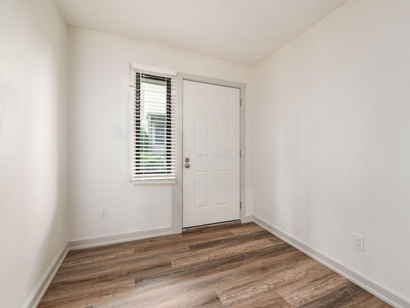 428 Edinburgh Road, Dublin, OH 43017 Photo 3