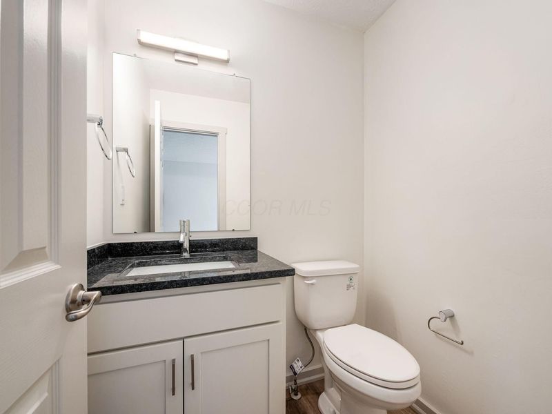 428 Edinburgh Road, Dublin, OH 43017 Photo 9