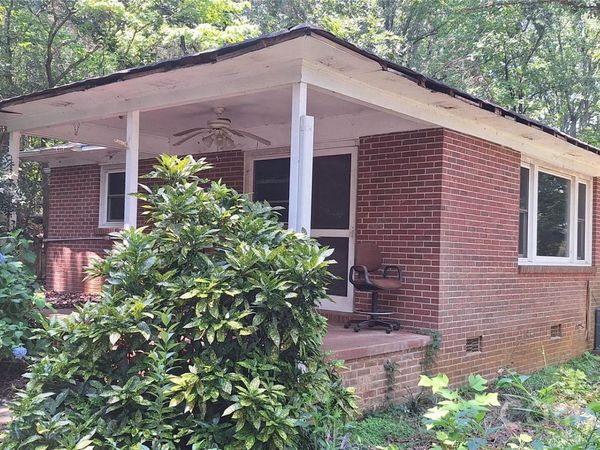 1036 Curve View Road , Lincolnton, NC 28092