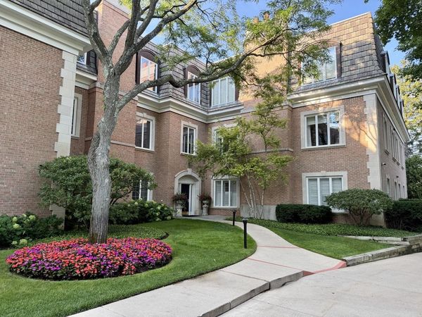 485 Oakwood Avenue , Unit D-2, Lake Forest, IL 60045