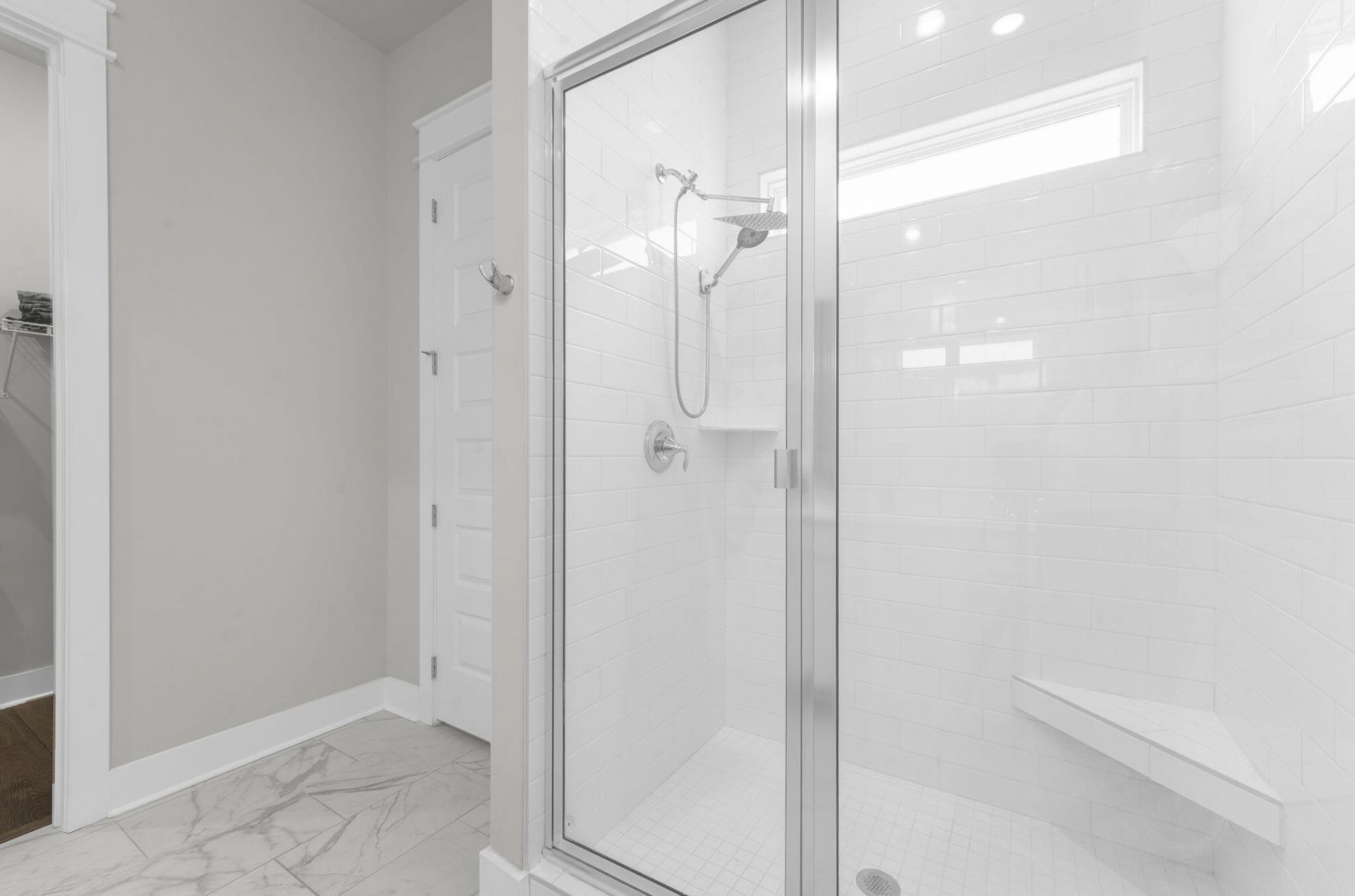 194 Ashworth Drive Photo 22