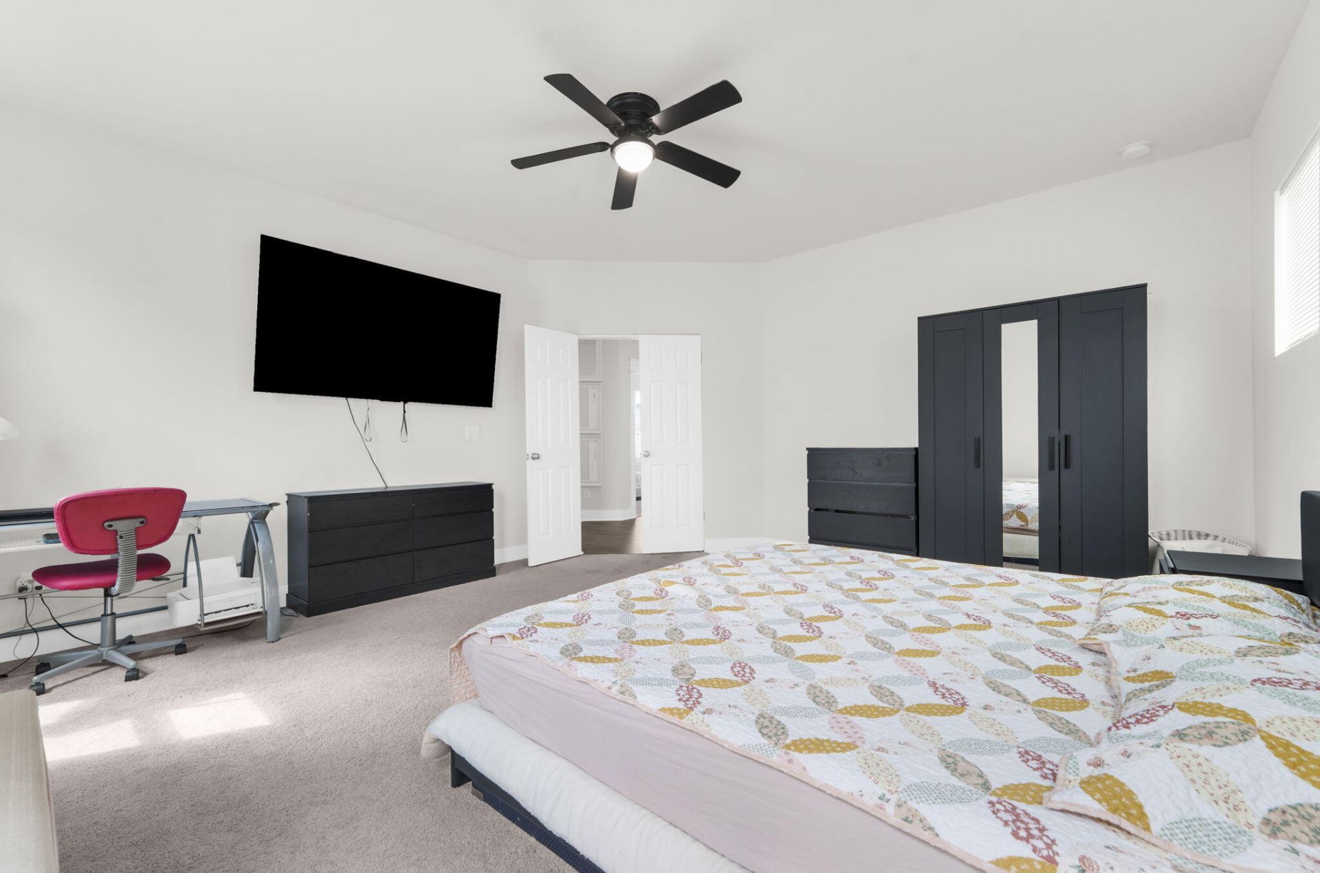 194 Ashworth Drive Photo 32