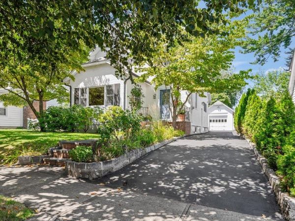 17 Cypress Avenue, Port Washington, NY 11050