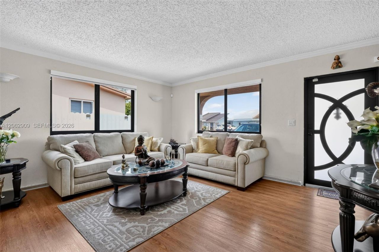 Please Call For Address, Hialeah, FL 33012 Photo
